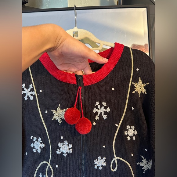 Basic Editions Festive Black and Red Cardigan - Picture 2 of 8